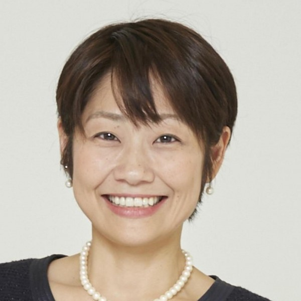 Photo of Naoko Takano, Polyglots contributor